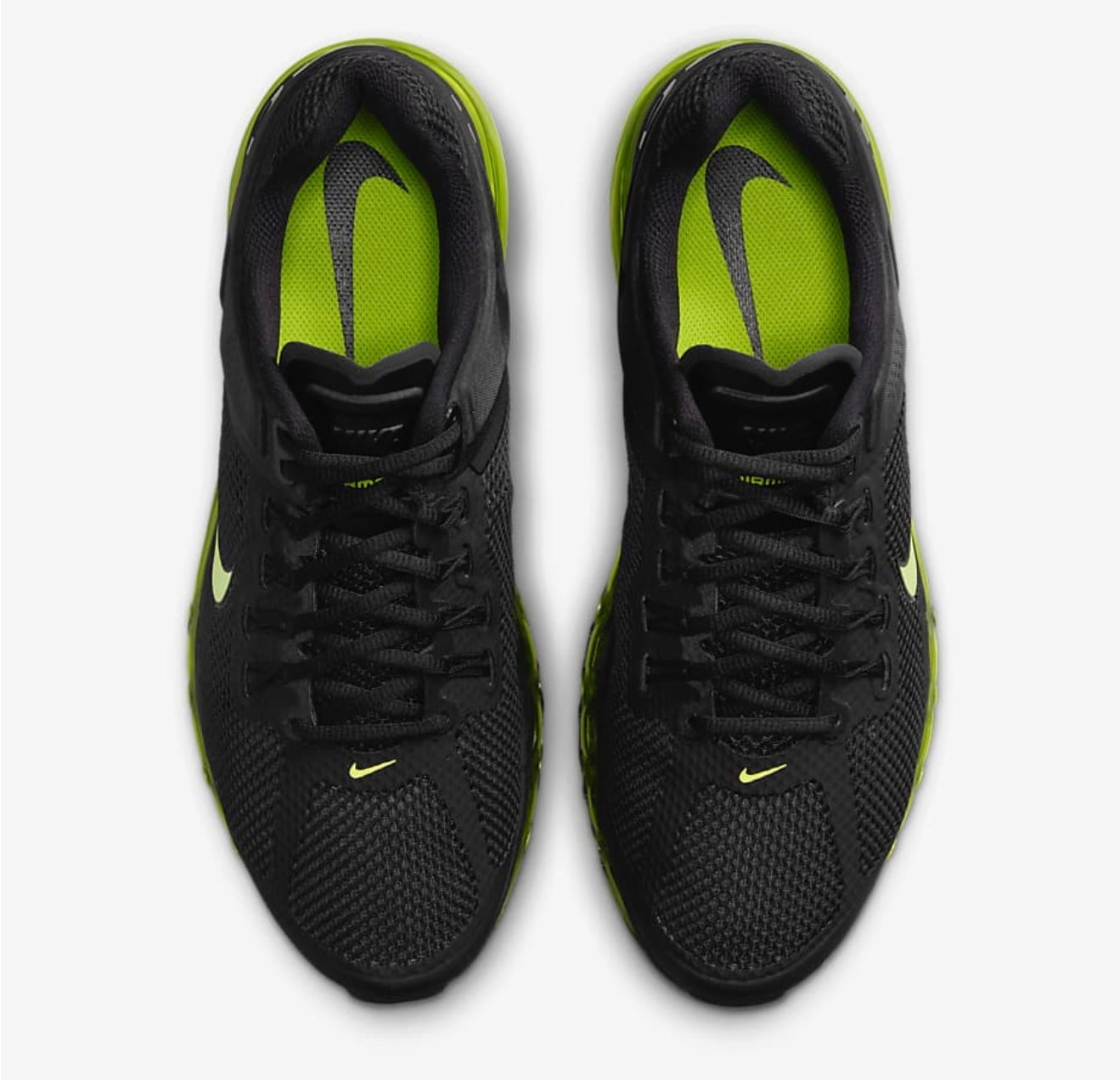 NIKE AIR MAX 2013