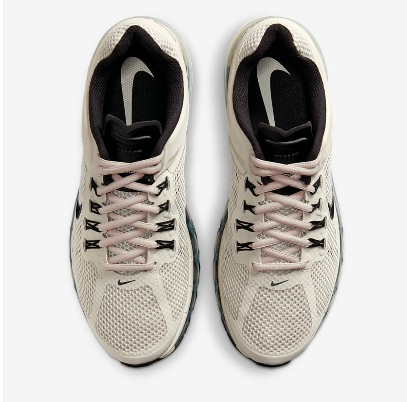 NIKE AIR MAX 2013