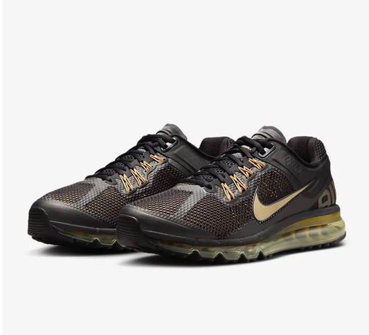 NIKE AIR MAX 2013