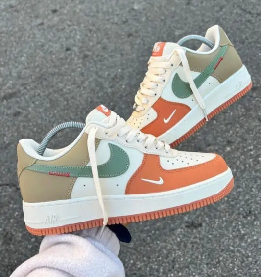 NIKE AIR FORCE 1  07
